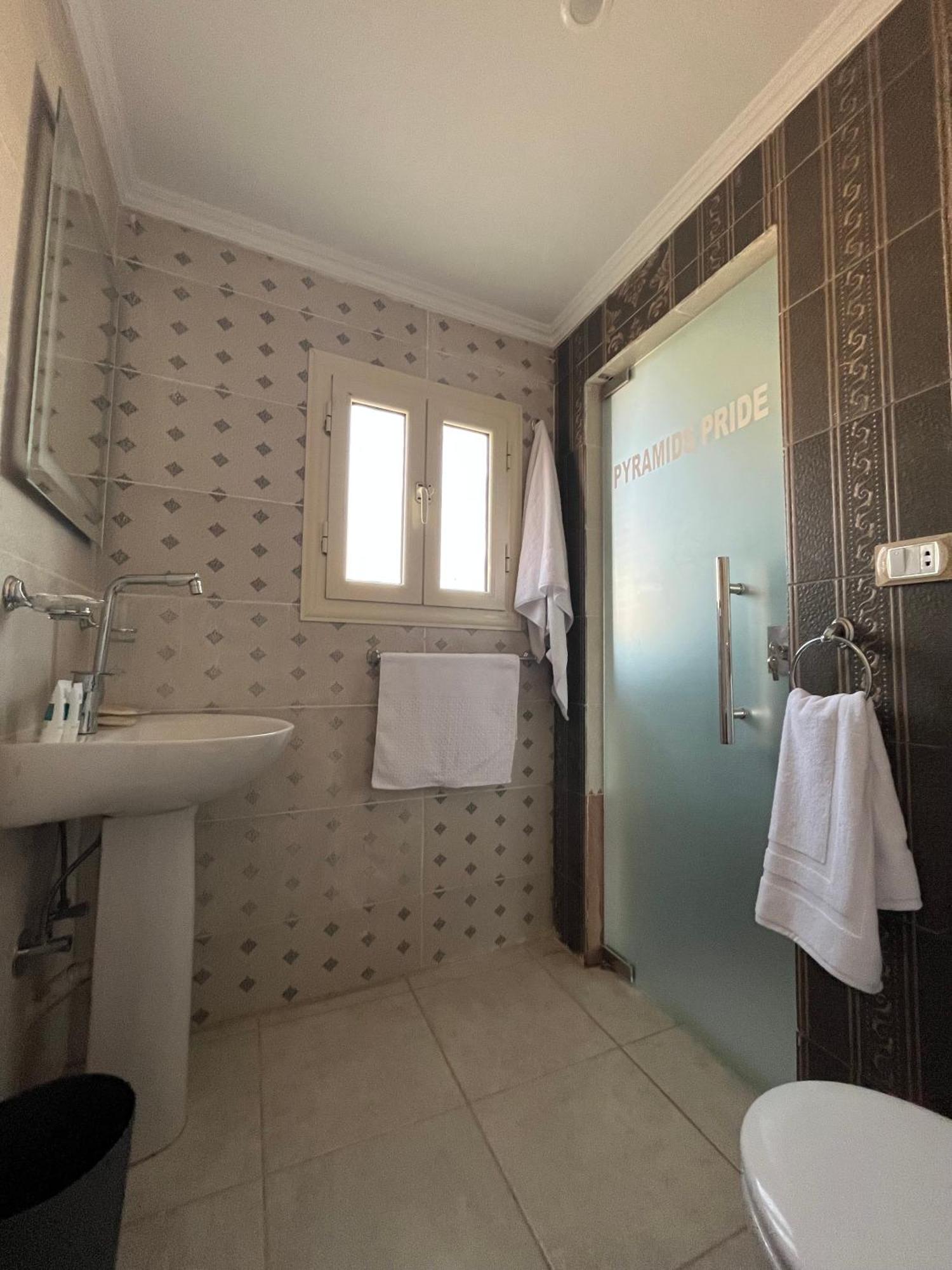 Pyramids Pride Inn Kafret el-Gabal Exterior photo