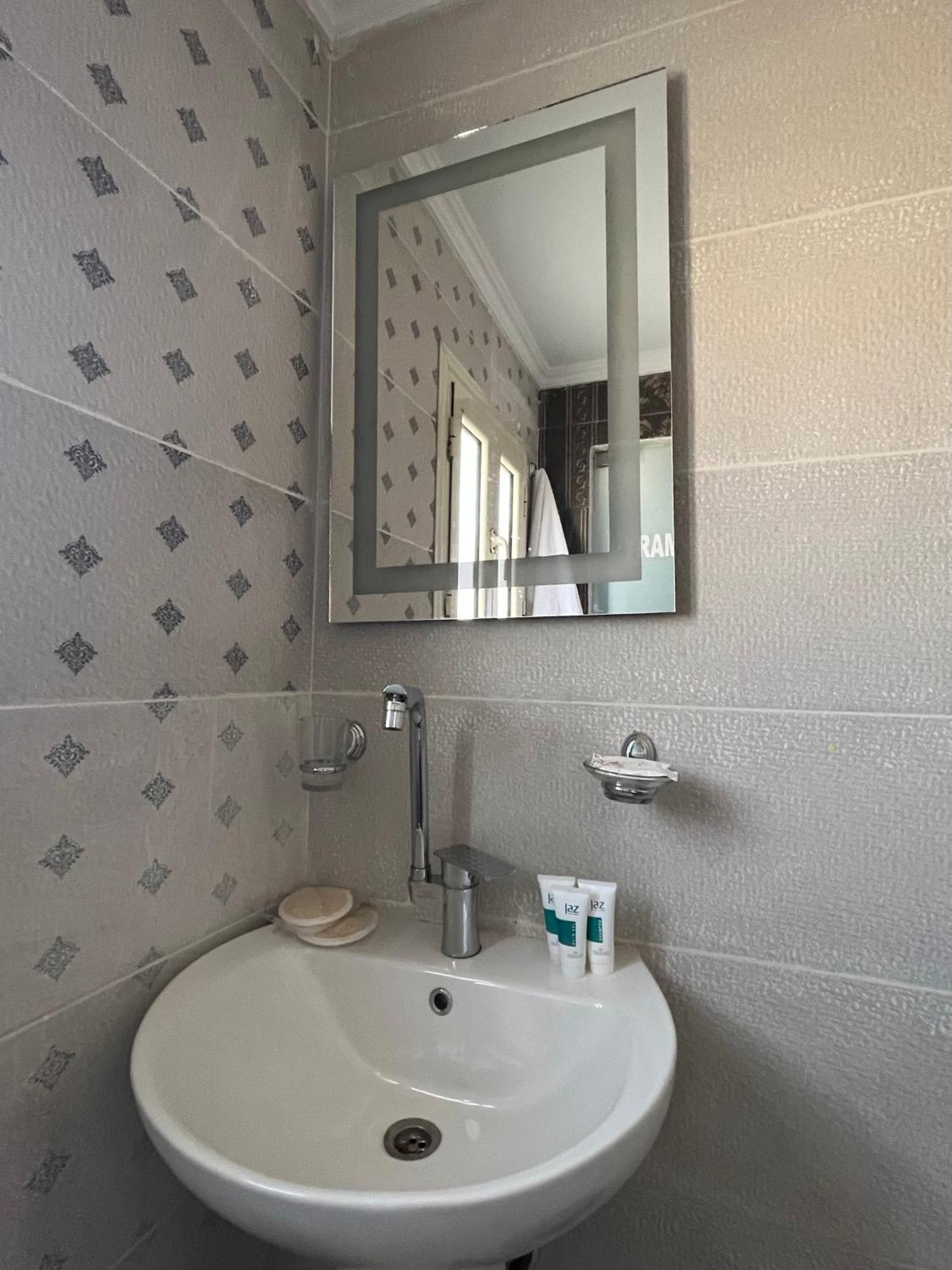 Pyramids Pride Inn Kafret el-Gabal Exterior photo