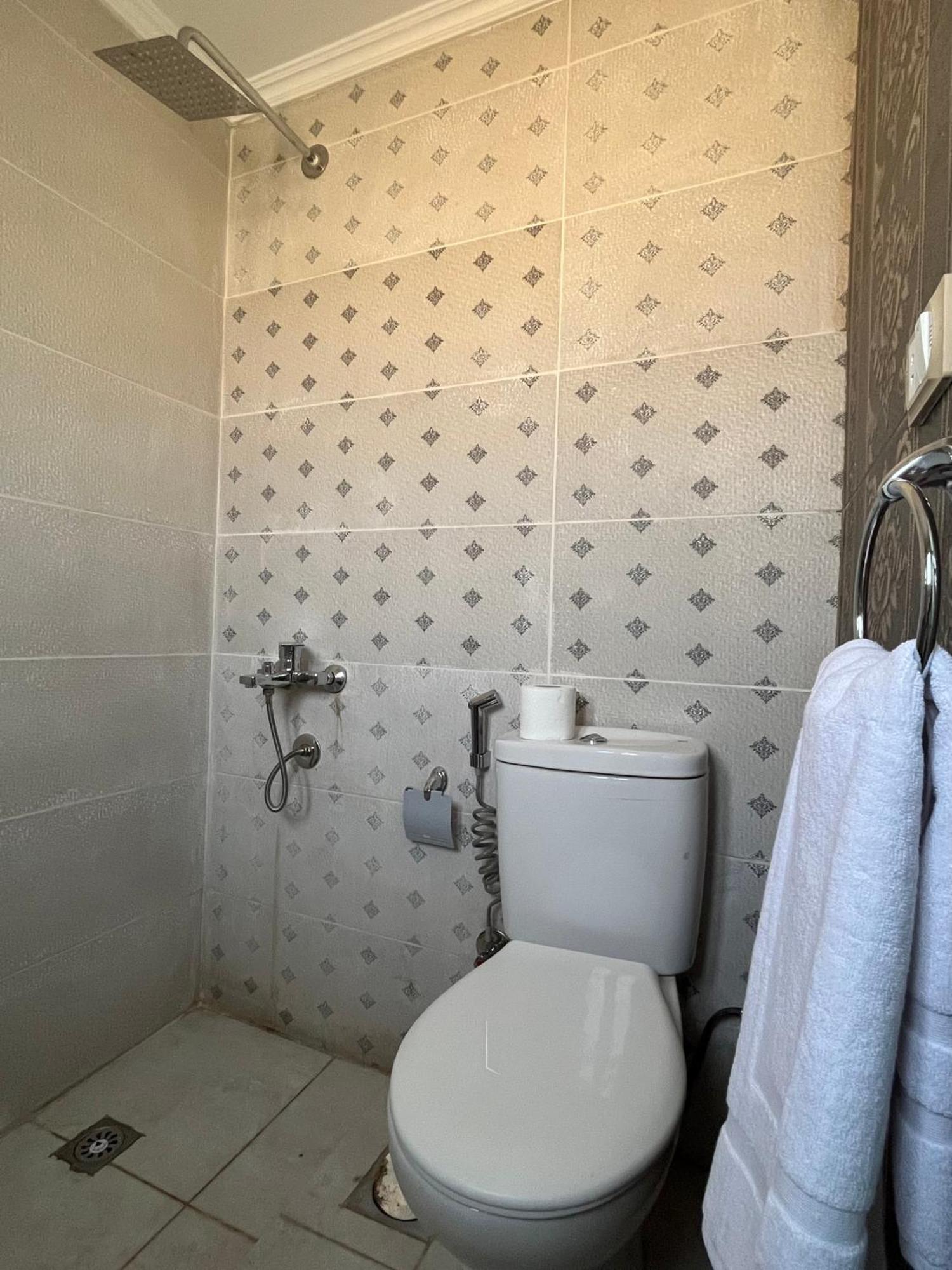 Pyramids Pride Inn Kafret el-Gabal Exterior photo